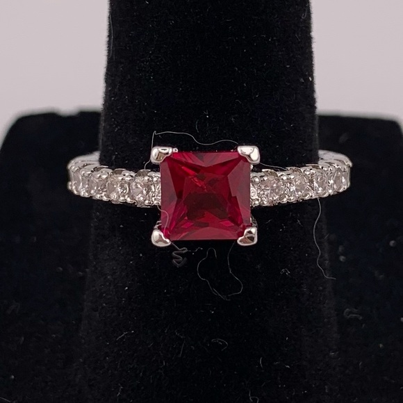 RUBY RING PRINCESS CUT 925 Sterling Silver CZ Size 6 Lab Created JULY birthstone - Picture 1 of 12